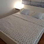 Apartment Lenesta *